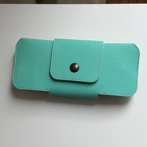 Chic Turquoise Sunglasses Case